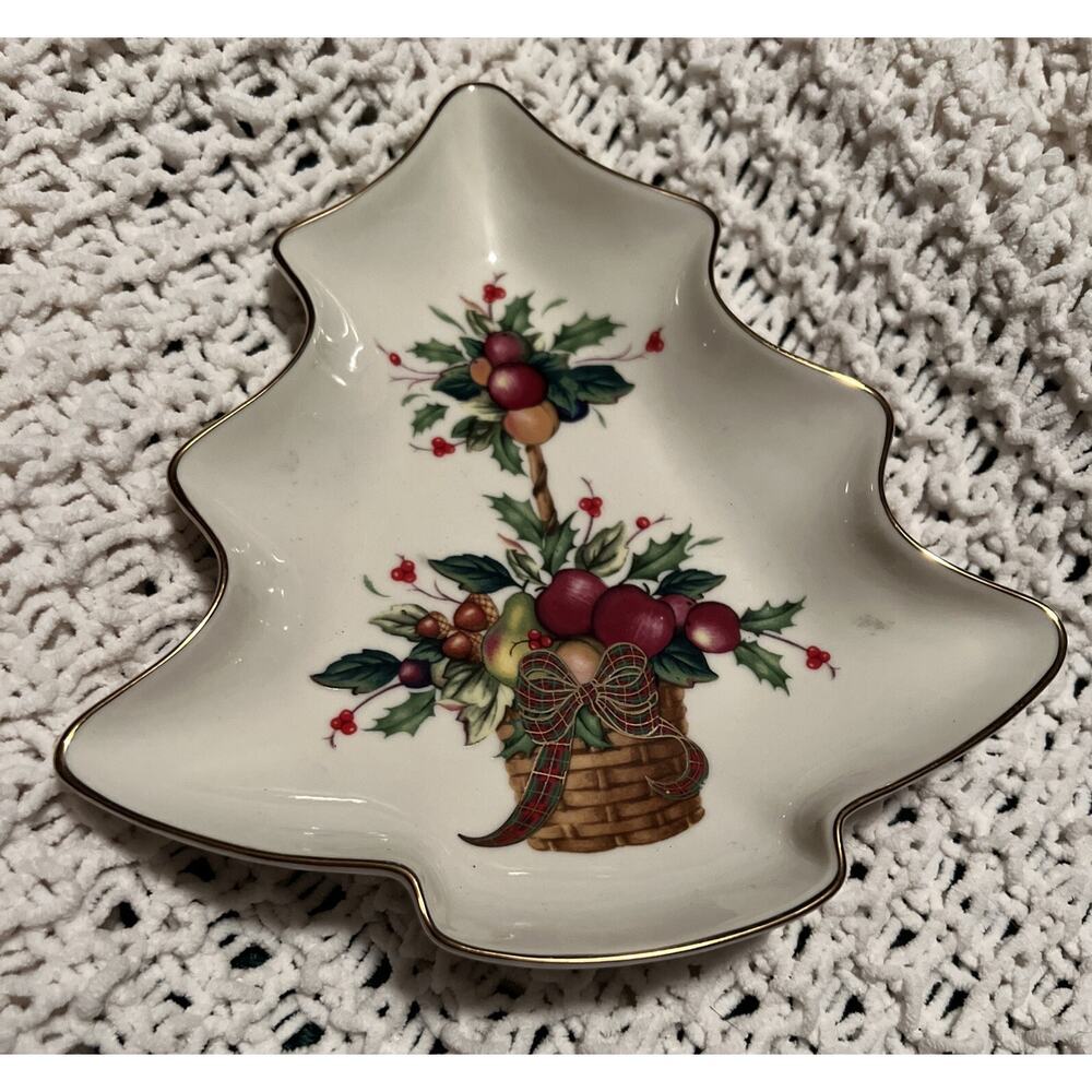 LENOX Holiday Tartan Tree-Shaped Candy Dish Fruit Basket Gold Trim 8’ EUC